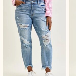 Alexis Light Bleach Splash
Boyfriend Jeans